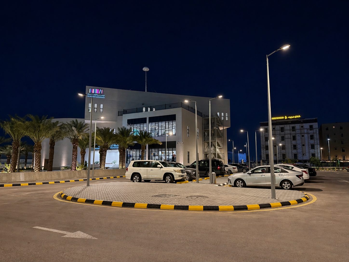 صورة من مكتبة الدمام 1